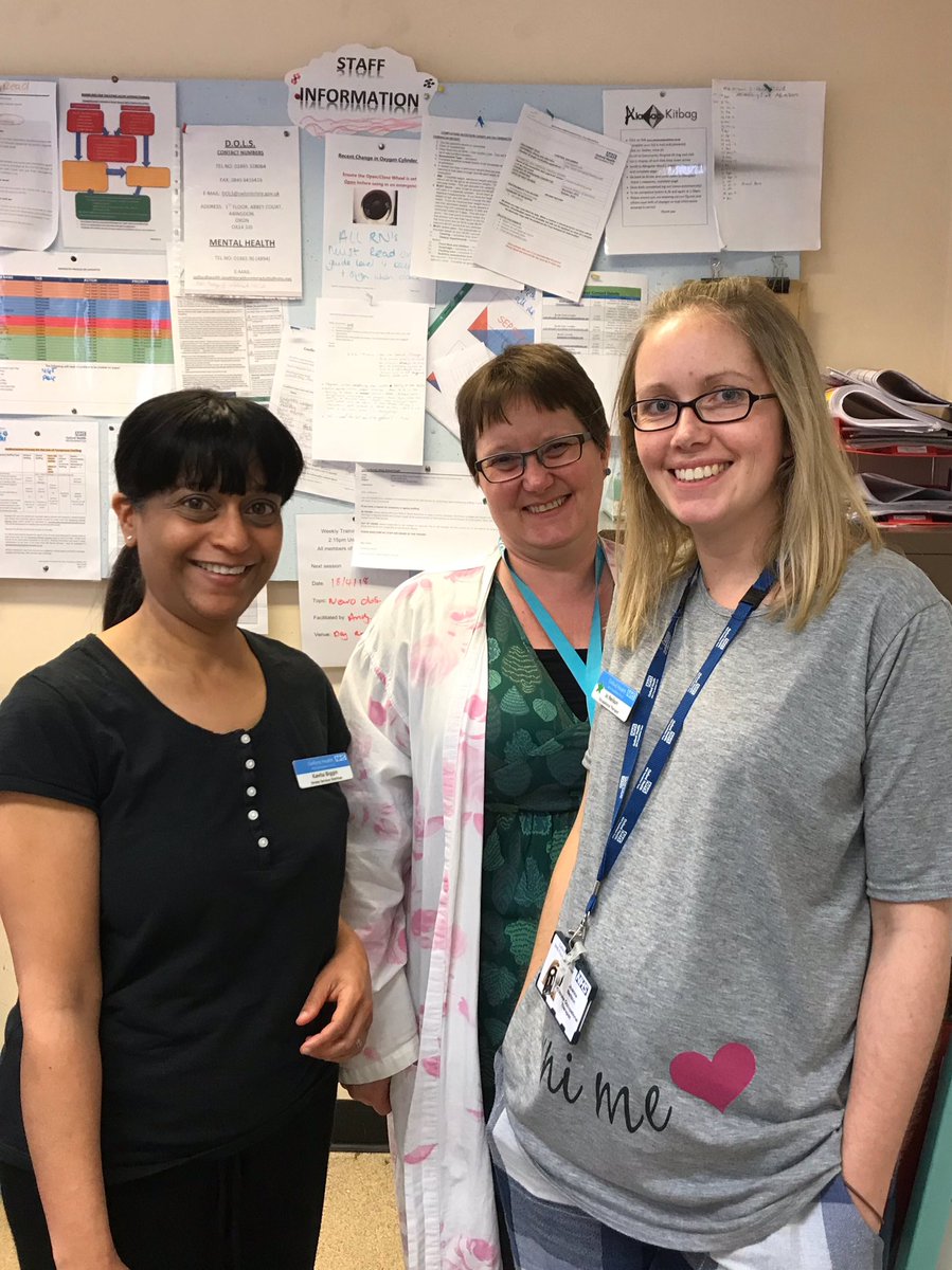 southernscampi's tweet photo. Fantastic pictures &amp; wide support for #EndPJParalysis @OxfordHealthNHS #CEO #SW #Dietician #OT &amp; my fab new badge @PeteGordon68 thx https://t.co/flIjCkCJTr