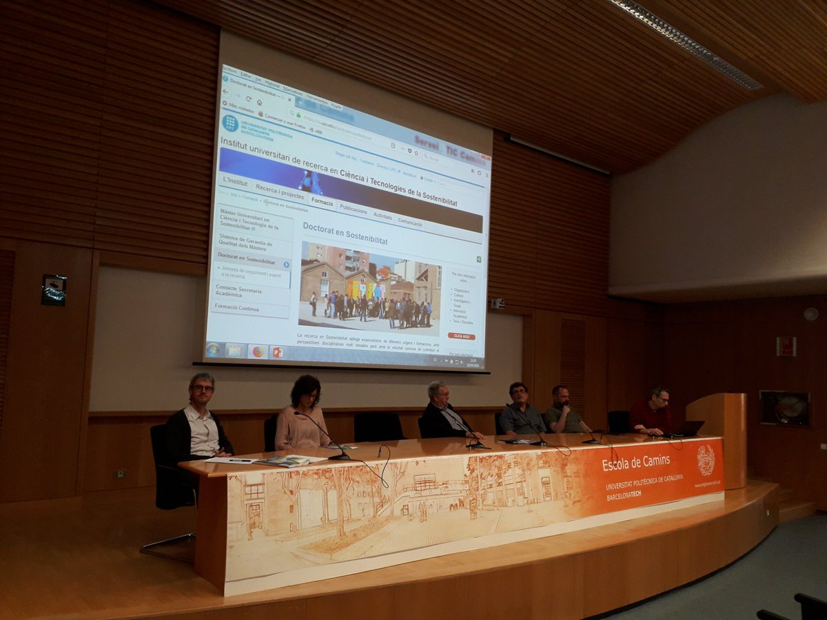 Estem realitzant la Jornada Informativa de Màsters Universitaria en l'entorn de l'Escola de Camins. El procés de preinscripció està obert!!