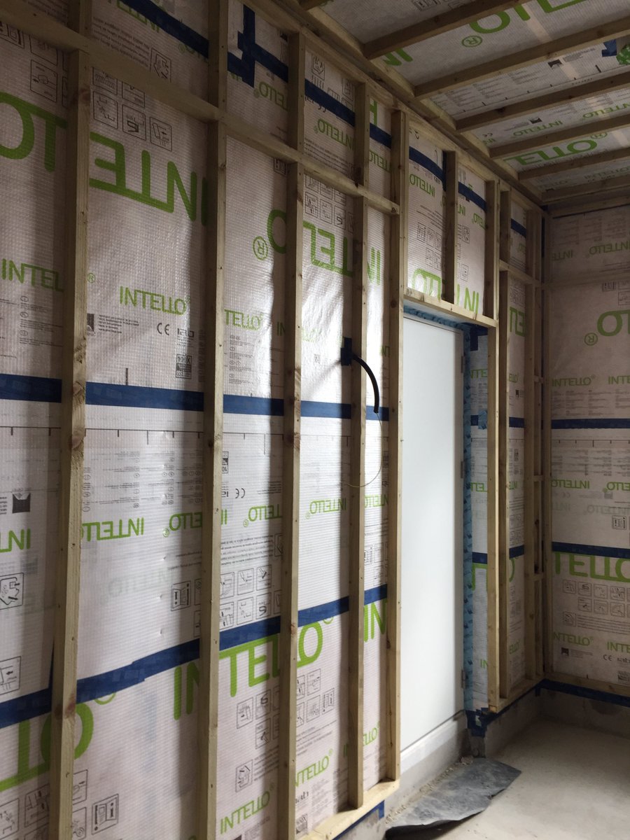 fergal5's tweet photo. There's always a tricky junction! Maynooth#827 #timberframe #selfbuild project well advanced in terms of airtightness and primary layers of insulations with @bakerinsulation, @proclima &amp; @ecologicalbuild. @NovusWindows @tegralslates @MEDITESMARTPLY @velux @sodra #teamtimbertech https://t.co/GuLBUSs5XQ