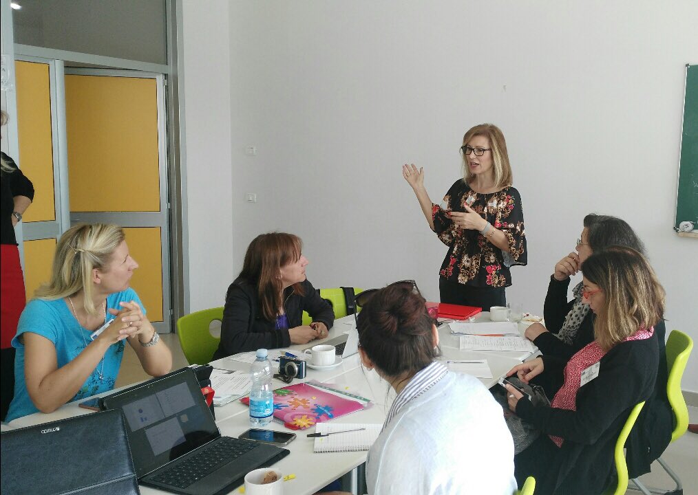cpsetanta's tweet photo. Students and teachers completing project work today with our school partners 🇮🇹🇩🇪🇫🇮🇵🇱🇬🇷🇮🇪 #ErasmusPlus #sycas https://t.co/yC41qeVlGC