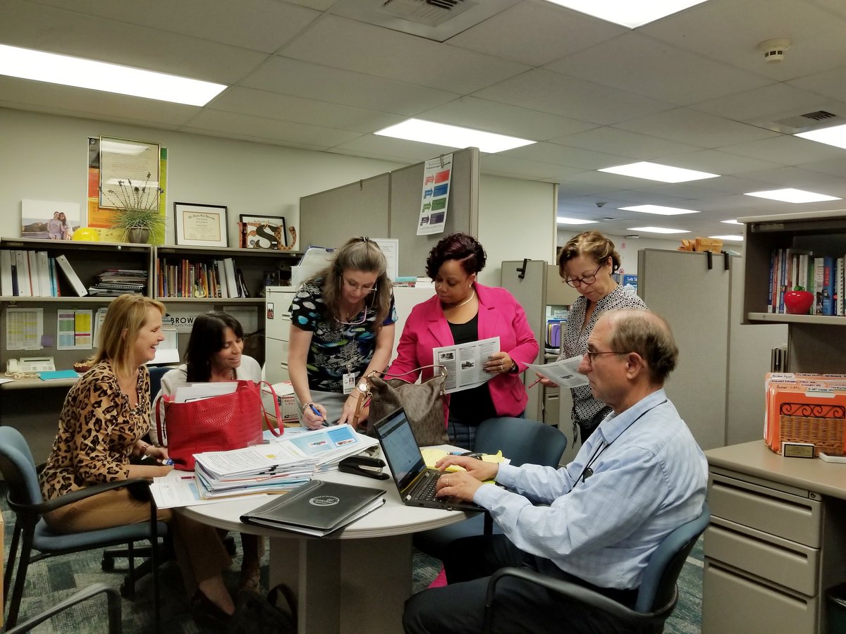 LeadHerShipMntr's tweet photo. I ❤ how our team @TeacherDevelopm comes together to ensure excellence in all that we do! #BCPSProud https://t.co/Ee4s6Ee4JK