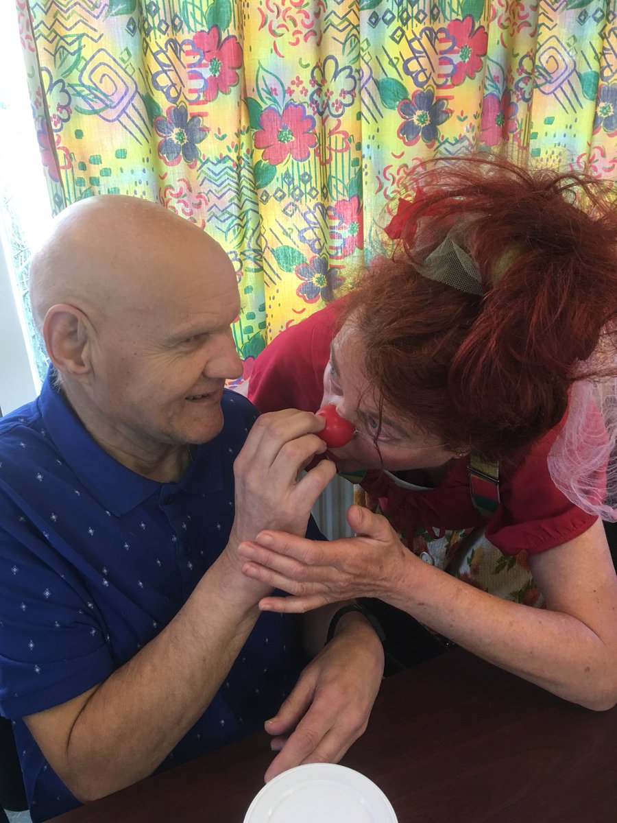 jasabama's tweet photo. Vandaag waren de #visite clowns bij #konvisio de Blauwe Kamer te Breda 👍👍👍 https://t.co/jpbSJWQUnY