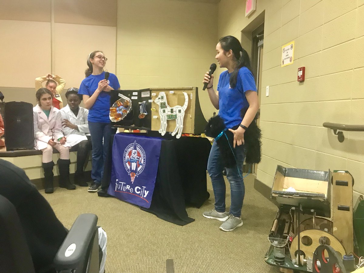 msquarlesclass's tweet photo. Thank you @asflmagnet Future City Team and Chemistry Troupe for presenting to our 5th graders today! It was amazing and very informative!! Keep up the amazing work! ✨

#STEM #STEAM #Science #LifeLongLearning 

@HSVk12 @gsesowls @ALSciTeachers @KRQuarles @AlabamaDeptofEd https://t.co/tbGJWr212x