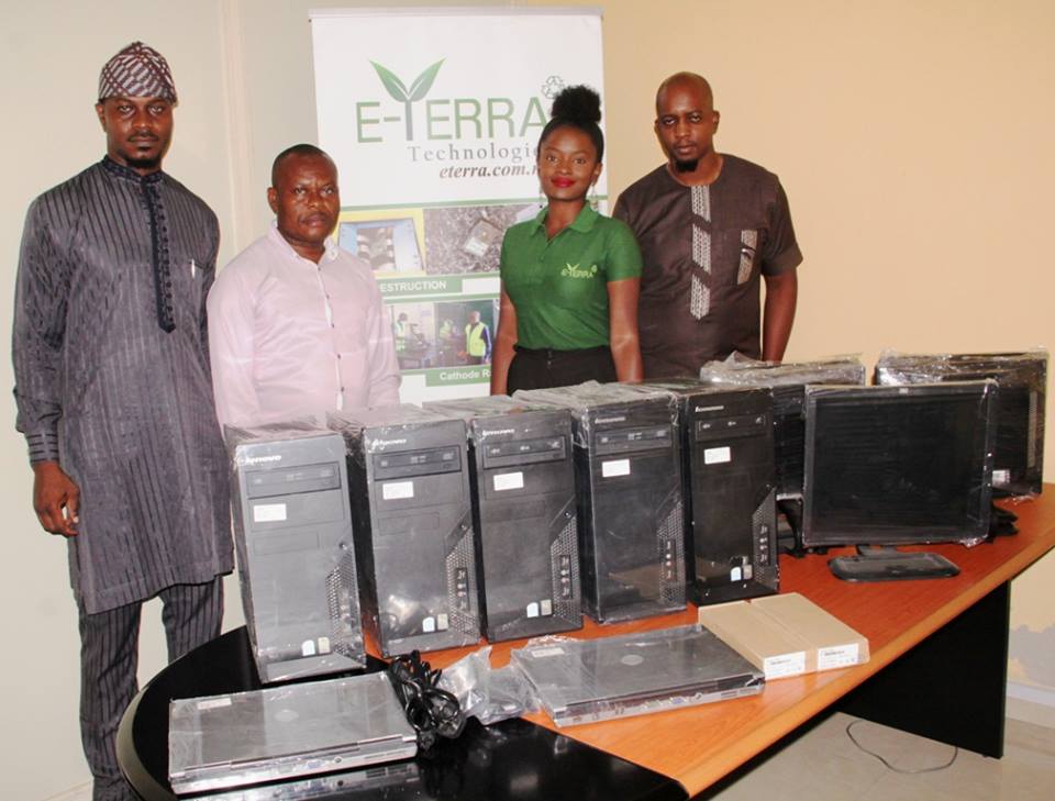 EterraTech's tweet photo. 'Refurbished by E-Terra' computers donated To Rhodes Vivour Foundation (partnered with #Ewaste Relief Fdn), to empower #youth acquisition of vocational skills! 💪

#Tech #Electronics #Recycling #Refurbishing #Economy #Sustainability #CSR #Leadership #Empowerment #YouthEnterprise https://t.co/wVrVCkbizf