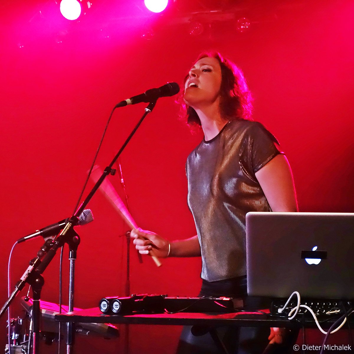 dietermichalek's tweet photo. Aby Wolf #Abywolf @abywolf #thankyouforthemusic #feierwerk #hansa39 #Muenchen    #best #singer #music #munich #concert #photography #photooftheday #fotograf #fotografo #fotografiaunited #ThePhotoHour #500pxrtg #fotografia #love #perfectvoice https://t.co/t48VemtNlH