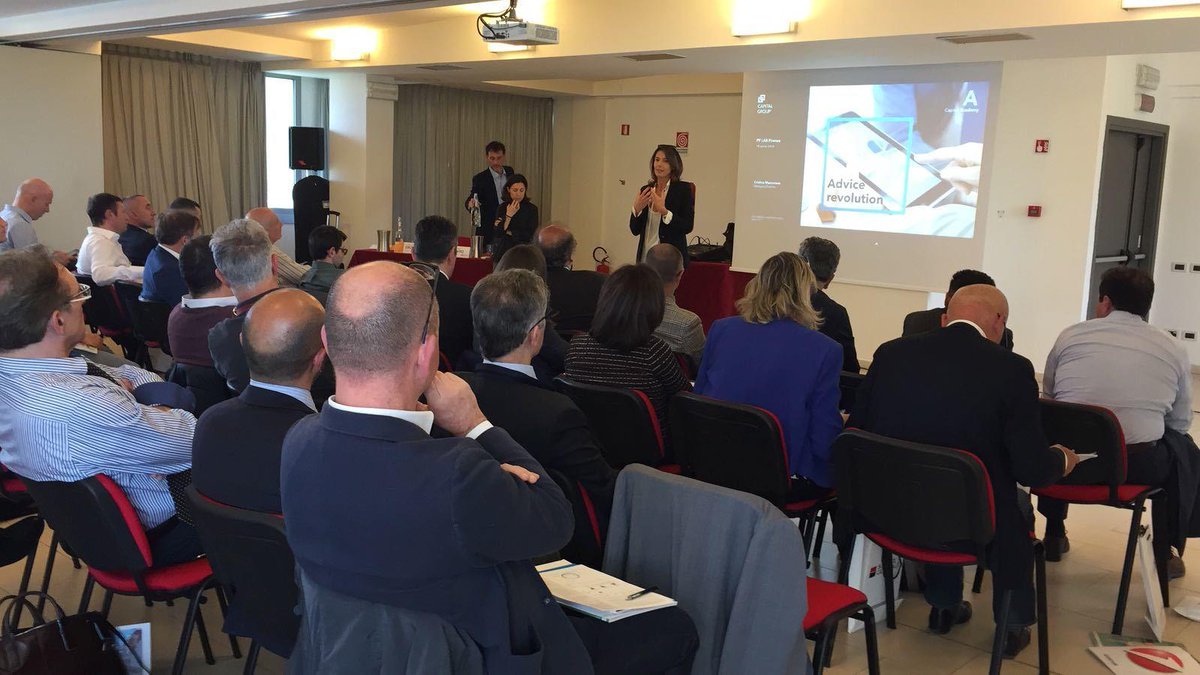 ProfFinanza's tweet photo. C'è anche @CapitalGroupPCS al #PFLAB di #Firenze "Come ottimizzare il portafoglio considerando le esigenze comportamentali del cliente". Le prossime tappe, lo ricordiamo, a #Milano il 15 maggio, a #Padova il 23 e a #Napoli il 5 giugno #ProfessioneFinanza #Economia #Investimenti https://t.co/UMVxnkyZ0n