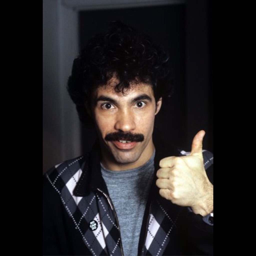 disgracelandpod's tweet photo. A giant thumbs up and a massive thanks to all of you Disgraceland listeners. The pod had its biggest day yet in terms of downloads yesterday with the #LeftEye episode. Love you guys and am so grateful for your support. #Disgos #Disgraceland https://t.co/y23Kh4kAkC