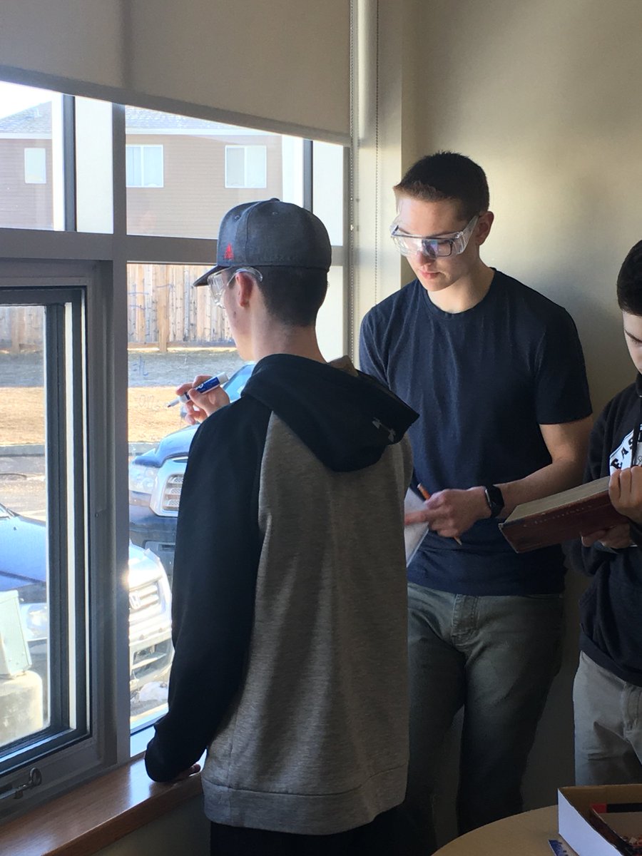 TClellandSPA's tweet photo. Working on vertical surfaces this morning #make1changePSD @nlakusta https://t.co/22XQvPpGZe
