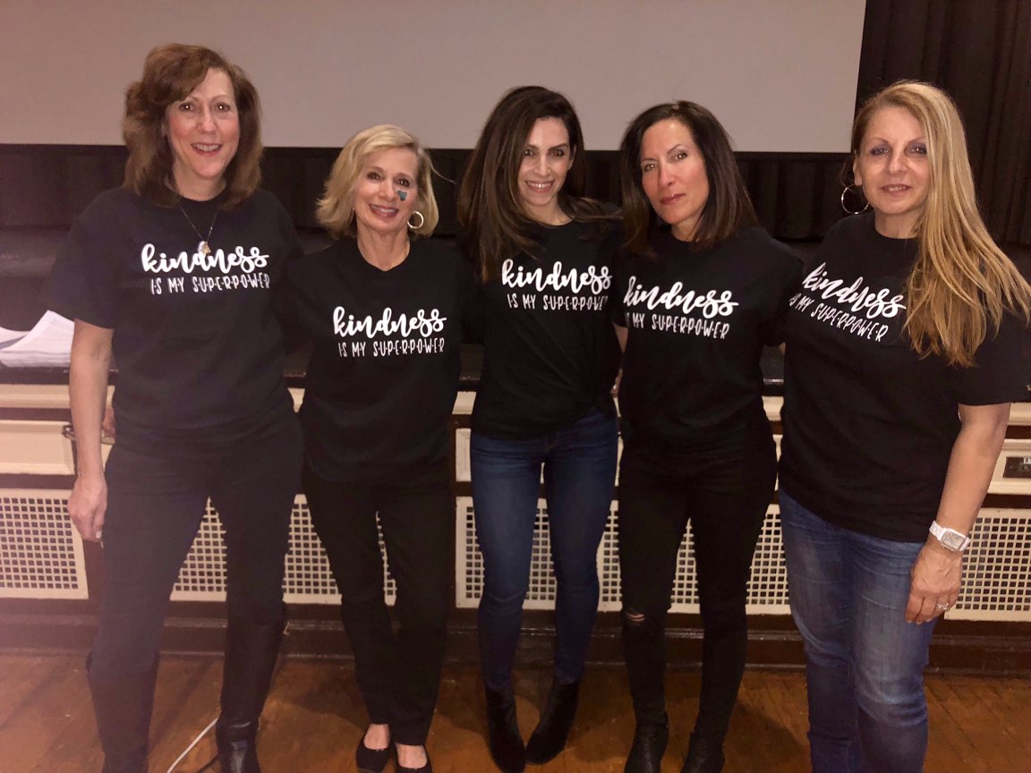 NutleySchoolsNJ's tweet photo. #KindnessMatters at last night's ASPIRE event, a partnership between the Township of Nutley and our schools' counseling department. #FindingKind https://t.co/52HRSbGz2Y
