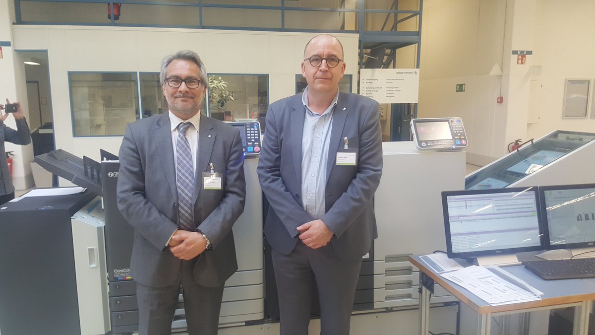 olizwartj's tweet photo. Fier de la présentation du projet T2 imprimante 360 ppm quadri. Merci Franz Castel https://t.co/2wge4KAJsy