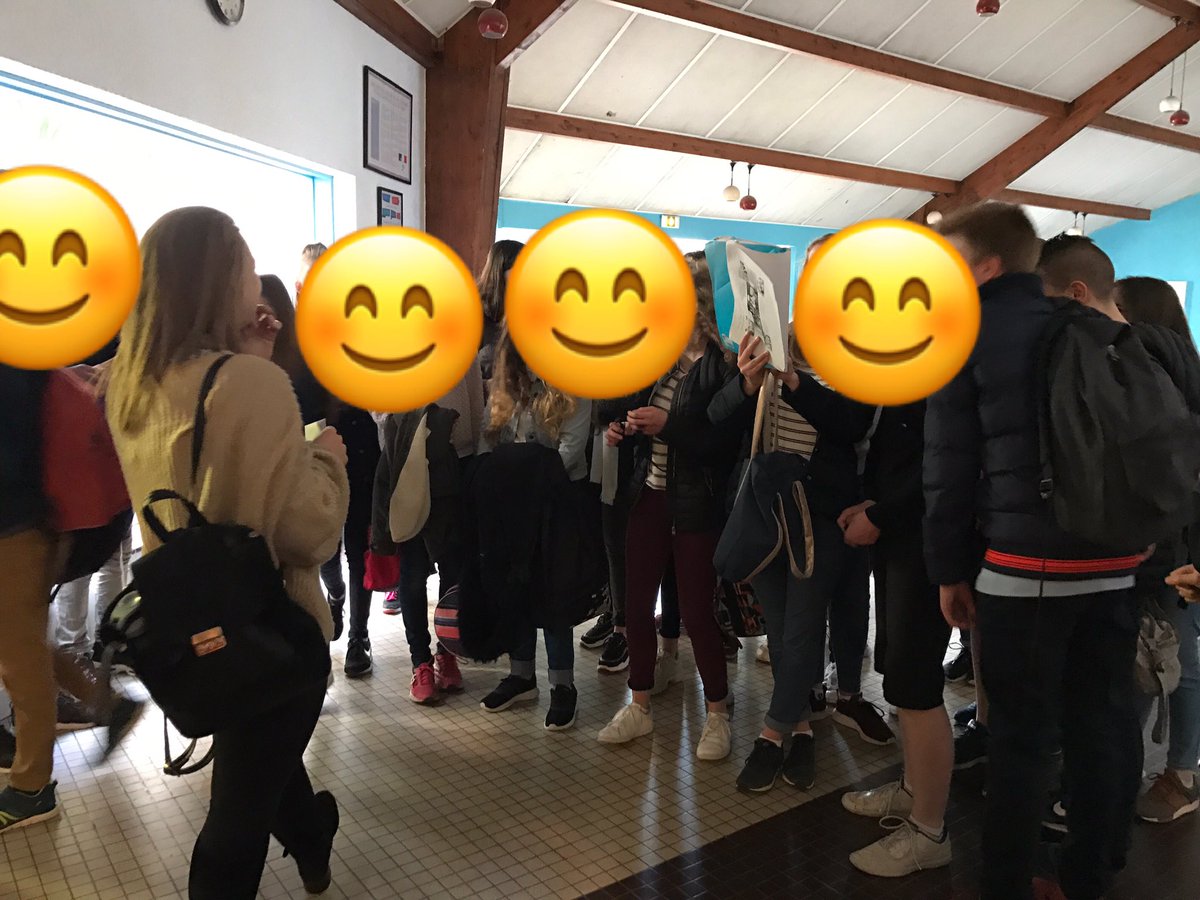 ClgBarbey's tweet photo. Last day for M-T ! Thank you and bye bye Marie-Thérèse ! 🇬🇧#EnglishAssistant #College #Barbey https://t.co/gt8sccwaB1