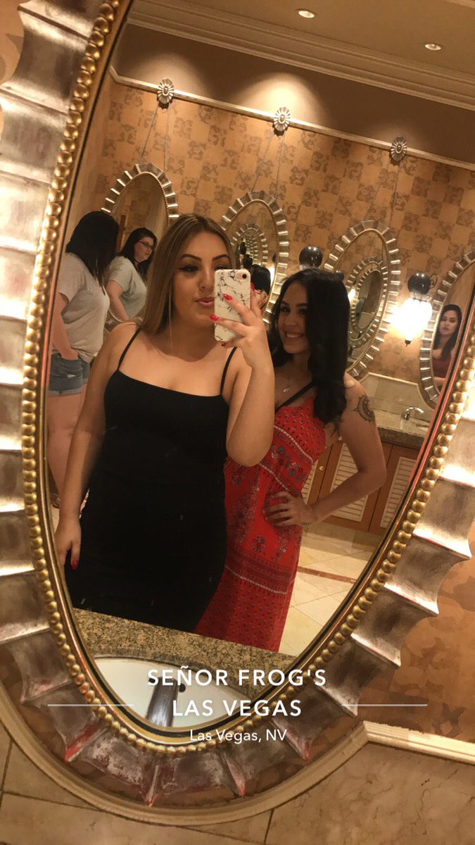 _mamaale's tweet photo. Happy 23rd Birthday to my girl! Never a dull moment with you my Aries sistaa, I love you and all your crazy. Everyone needs a Ruby in their life, glad I found mine. ❤️💃🏽🎉 #TEAMGETLIT @ItsRubyy_ https://t.co/MacItw2DFD