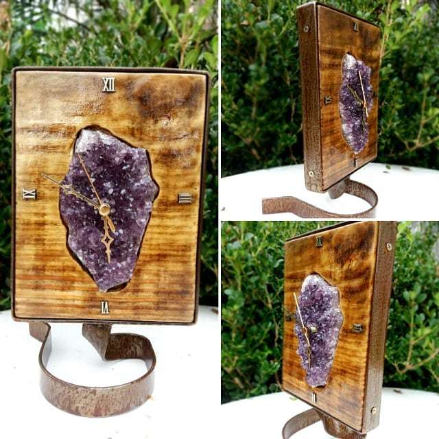 selyacessorios's tweet photo. ⌚ Relógio em Madeira com pedra Ametista e base de Metal 💳Parcelamos em 3x 📦 Enviamos para todo Brasil 📲 WhatsApp (55) 99600-1002 👥 fb/selyacessorios 
#relogio #rústico #selyacessorios #joias #decoracao #lindo #artigodeluxo #artesanato #artesanal … https://t.co/RpEv91zkPD https://t.co/pyyEq61DLg