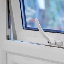 CU_Security's tweet photo. The #sunisshing If you have windows open make sure you close them, when you are not in the room. Do not be a victim of opportunist theft https://t.co/HYBjm8KkEP