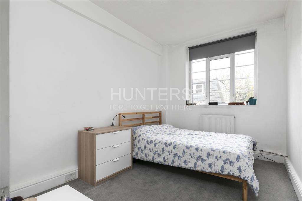 HuntersW9's tweet photo. A well presented #2doublebedroom  purpose built flat located in the heart of #MaidaVale and #WarwickAvenue #BakerlooLine

Available: 02.06.18
Give us a call today on 02074314777 to register your interest.
Alternatively, send us an email westhampsteadlettings@hunters.com https://t.co/cJ1Mn5hdsX