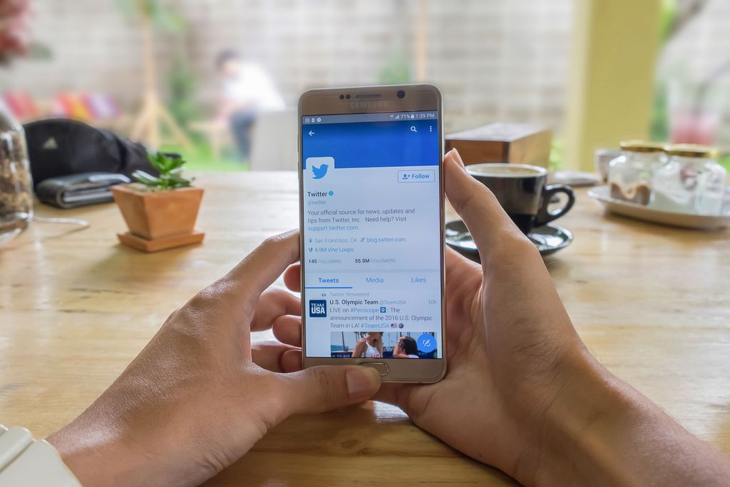 EamonnOR's tweet photo. How are you using the new 280 character count on #Twitter to your advantage? Find out how the character increase can lead to a CTR boost. #socialmediamarketing #OnlineMarketing #DigitalMarketing #CRO https://t.co/tGeSukbrPk
