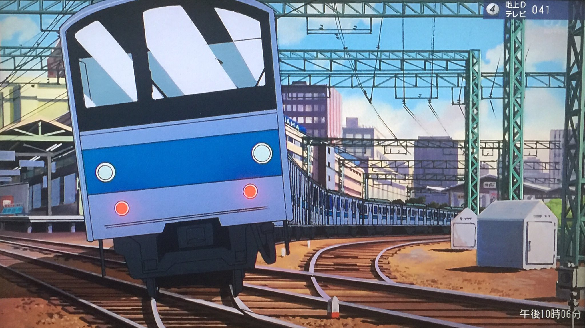 ひ 久しぶりにコナン最初の映画 時計じかけの摩天楼みてたけど 爆弾が仕掛けられてる電車を爆発させないように止めるシーン 凄い良いよねbgm含めて全然爆発もしないのにドキドキして 今なら余裕で電車は爆発する上にコナン君が頑張って奇跡的に乗客全員無事