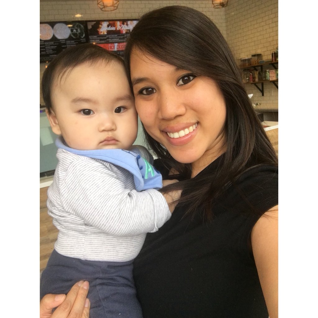 dorothyyyyyyyy's tweet photo. happy (belated) 8️⃣ months to my chubby nephew! please stop growing! 👶🏻🧡🚜 #threedayslate. #fourteeth. #bulldoser. #turkeylegs. https://t.co/fHL16VB0I1