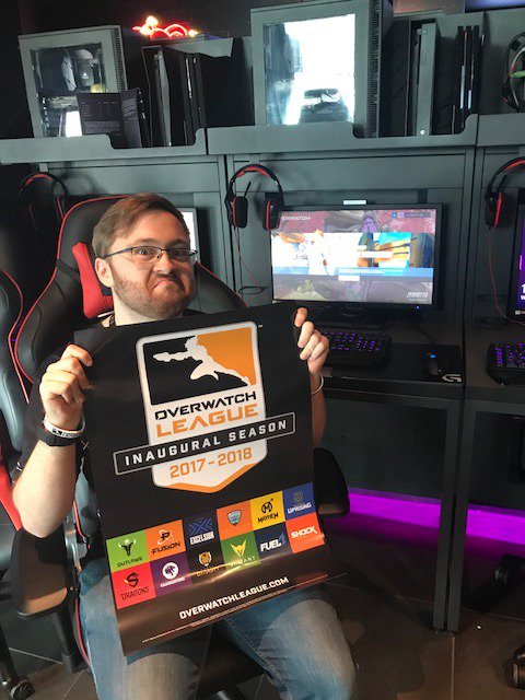 BelongBristol's tweet photo. An hour to go until we kick off our Overwatch and Fortnite community nights!
Alex will be taking on any challengers in a 1v1 battle on overwatch with anyone beating him walking away with an Overwatch poster and wrist band!
#GrumpyGamer #EasyToBeat
@GAMEMerchantSt https://t.co/pxgfUUOWPQ