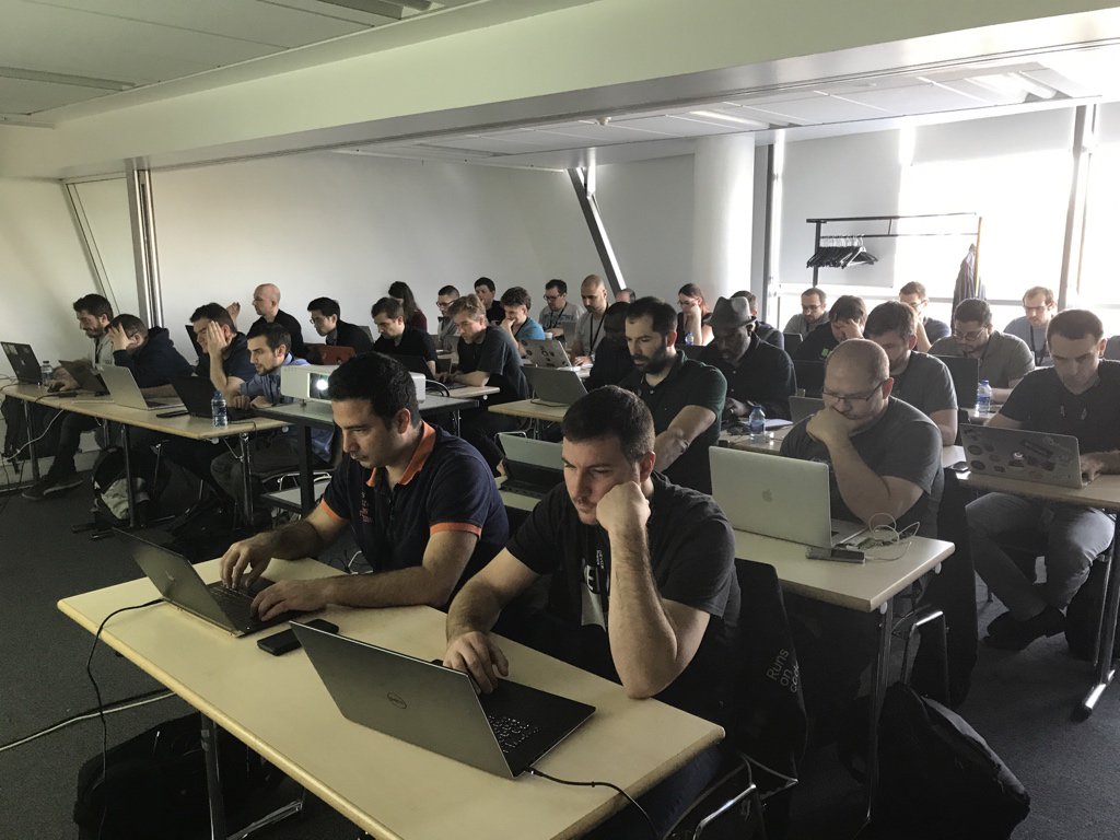 clementplop's tweet image. #rxjava2 lab at #Devoxxfr