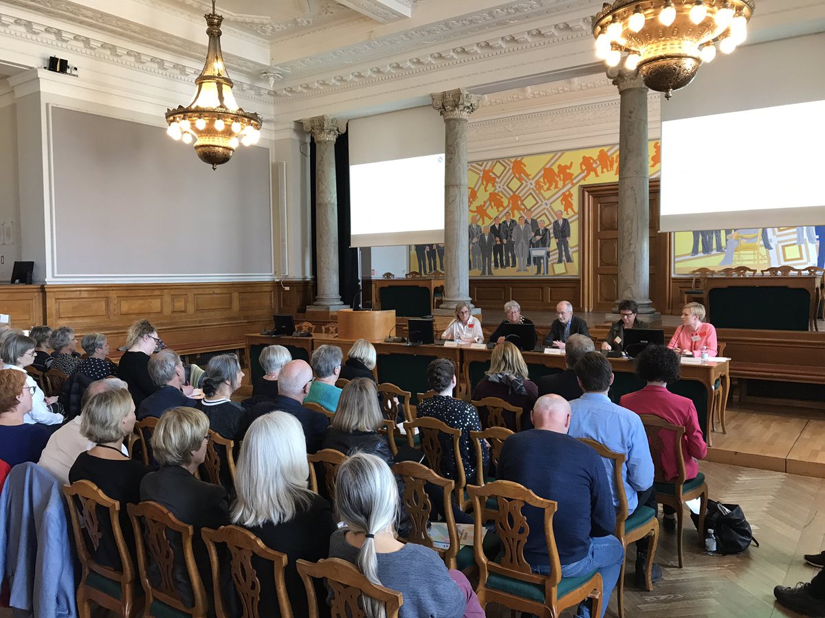 ChrisAaskov's tweet photo. Eksperter fra alle hjørner af sundhedsvæsenet er i dag samlet på Christiansborg til lancering af manifest for brugerinddragelse #tænkinddragelse #sundpol https://t.co/KQVUKKZvAy
