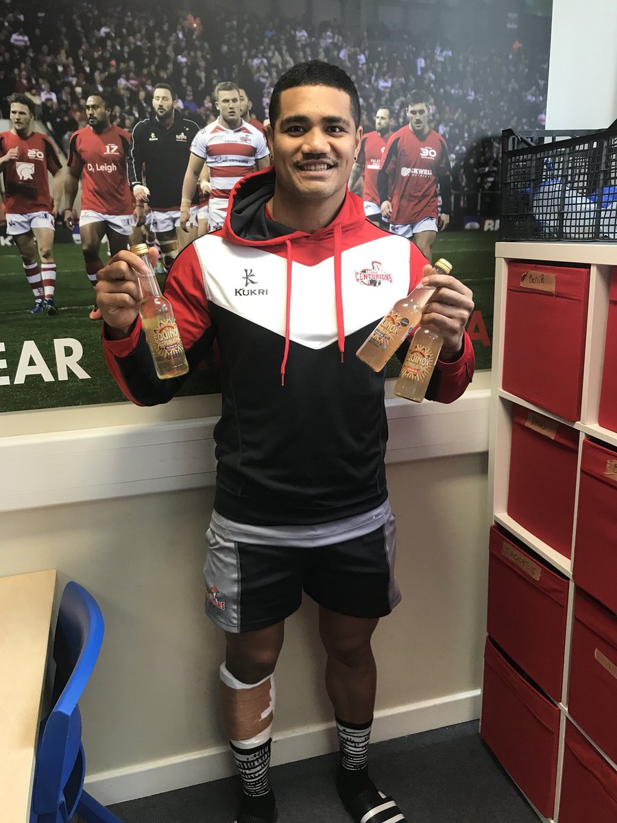 LeighLeopardsRL's tweet photo. Thanks @EquinoxKombucha for sending the boys some samples, @PeteMatautia is a fan! https://t.co/UPFHHqIyGB