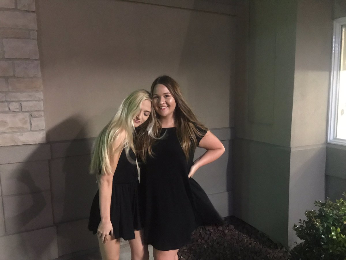 _keewlaid's tweet photo. HAPPY BIRTHDAY to my aries lovaa❤️ thank you so much for always being the best friend you could possibly be! we have stuck by each others side through alot of crazy ass shit and i can gladly say my home will always be a place for you to also call home. i love you soo so much(: https://t.co/qoEP45j4Ba