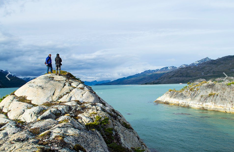 ladera_sur's tweet image. No te pierdas el relato de nuestra editora Romina Bevilacqua en su expedición al #Seno #Almirantazgo, junto a la ONG @WCS_Chile bit.ly/2HMcTcE #tierradelfuego