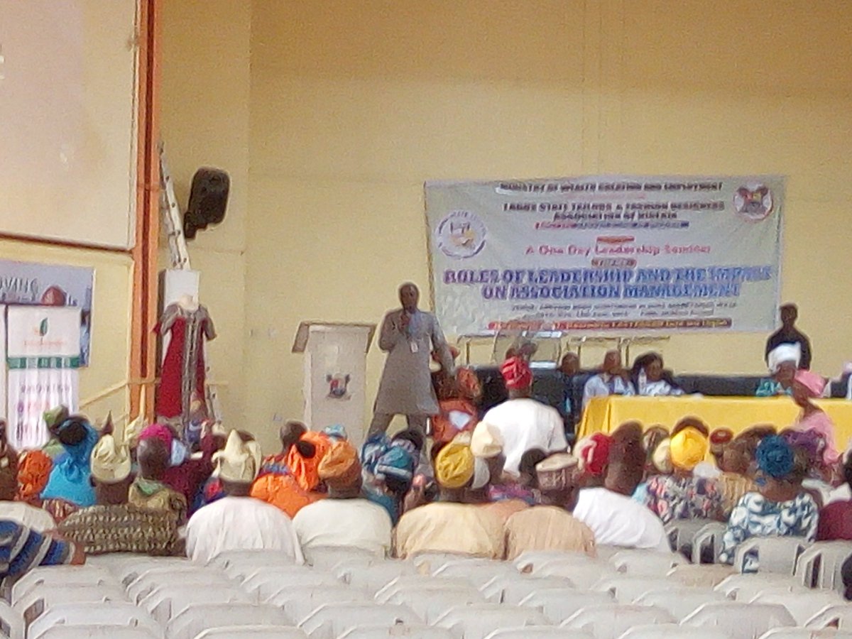 CEOConnectNG's tweet photo. LSETF doing their thing at the Lagos State Tailors Association program #April2018 #Transformation  @InnovatnMatters @datafactoryng @businesstodayr1 @CEOConnectNG https://t.co/CehqTmfPjd