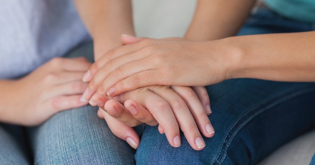 WebMD's tweet image. Your friends may be good for your brain -- studies show having even a few close connections not only makes you happier, but may lower risk for Alzheimer's. wb.md/2J3tZ4Y