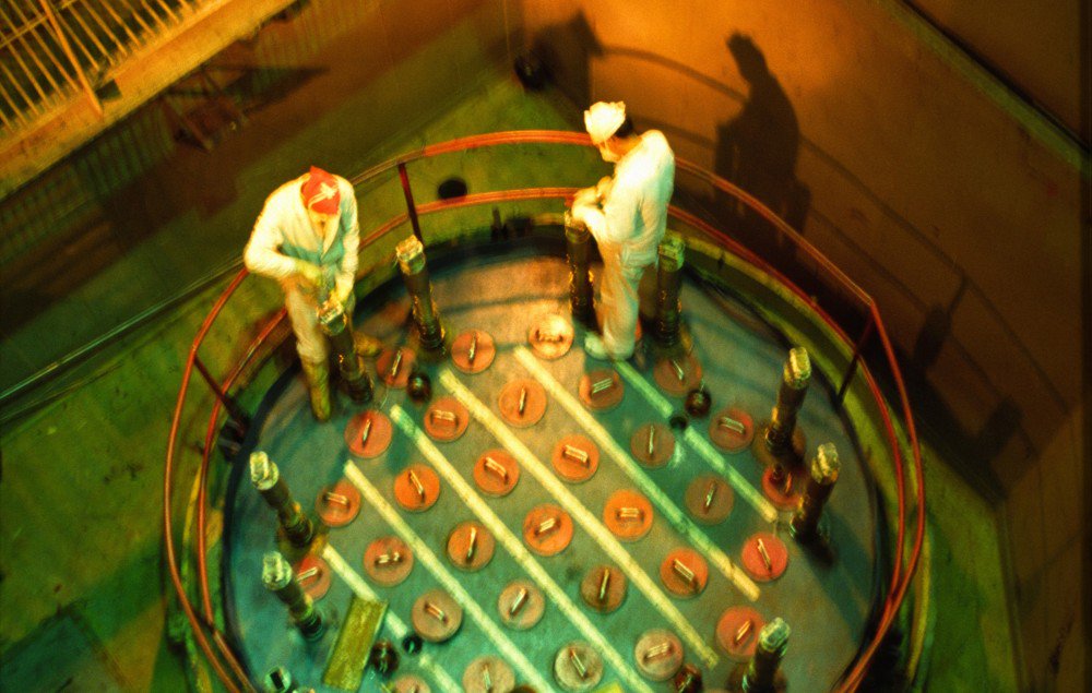 This 45 years old reactor is now shut down, making ready for another 15 years to run. #KolaNPP #Russia #Nuclear thebarentsobserver.com/en/industry-an…