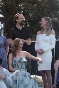 FansYStrahovski's tweet photo. SHE REALLY IS PREGNANT https://t.co/duaFcRhiOh