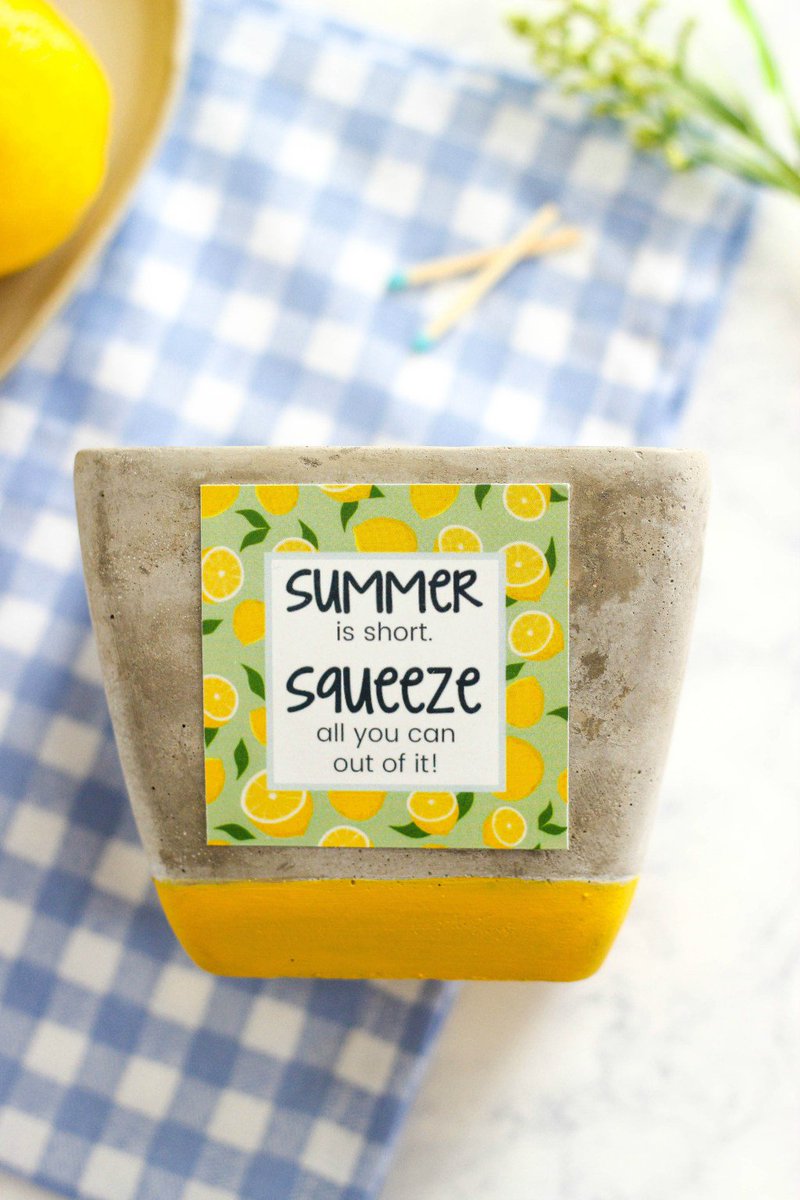 snapconf's tweet photo. DIY Lemon Candle + Printable (teacher appreciation gift) https://t.co/QF35qX95kJ https://t.co/9MnipXSqEV