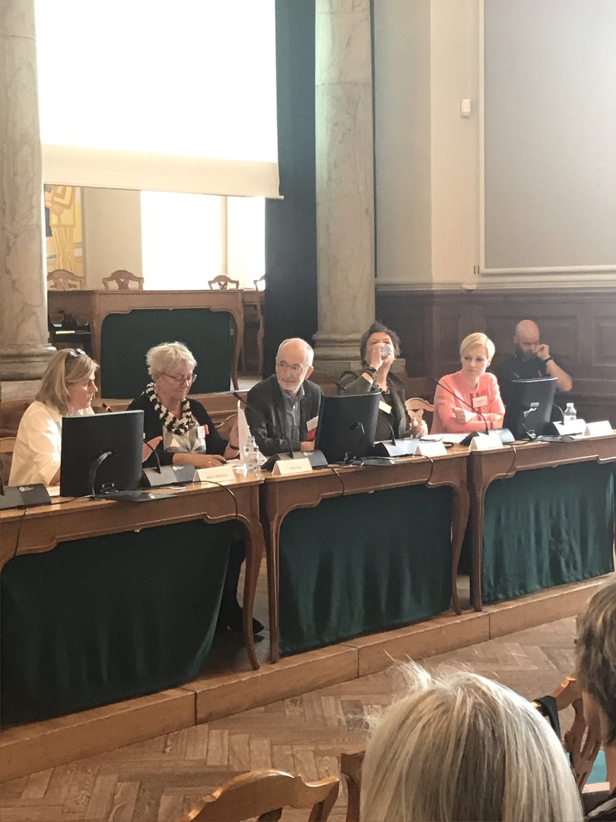 ChrisAaskov's tweet photo. Man undgår spild af tid, utilsigtet hændelser og unødvendige behandlinger, når man inddrager patienterne - det kan kun være win win, siger Jette Bay fra Scleroseforeningen #Tænkinddragelse #sundpol https://t.co/CE8MjcT3tc