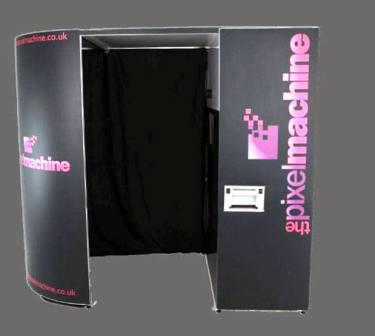 EspressoEvents1's tweet photo. If you're in search of a #photobooth for your #Hampshire #wedding be sure to speak to our fine friends @pixelmachines who offer a wide range. 💒🍾💐#WeddingWednesday https://t.co/efduuHNHSc