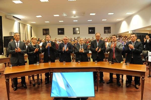 ZNVISION's tweet photo. En el HCD, @ZamoraJulio reclamó al gobierno por tarifas, salud, educación y cloacas
https://t.co/5yY4tCzlYA vía @ZNVISION https://t.co/SXnzcrY9sb