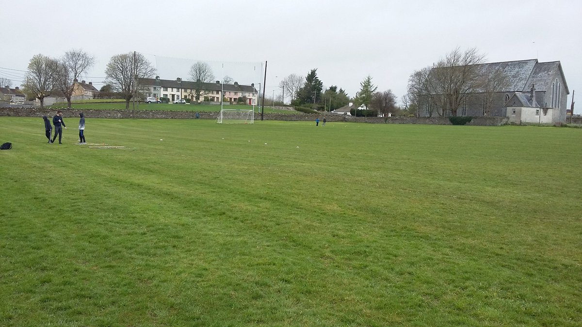 Sporting Chance students setting up activities for a sports day which we are organising for Pallaskenry N.S. today. 8 fun games with 158 pupils taking place at <a href="/KenrydimoGAA/">Kildimo Pallaskenry</a>