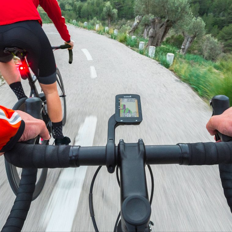 GarminItaly's tweet photo. Voglia di bella stagione? Di domeniche passate in sella alla bici? Non potreste scegliere momento migliore per farvi prendere dalla passione ciclistica.
Oggi #Garmin presenta il nuovo #Edge520Plus https://t.co/wfglYSdCpl https://t.co/dmM9gFapFl