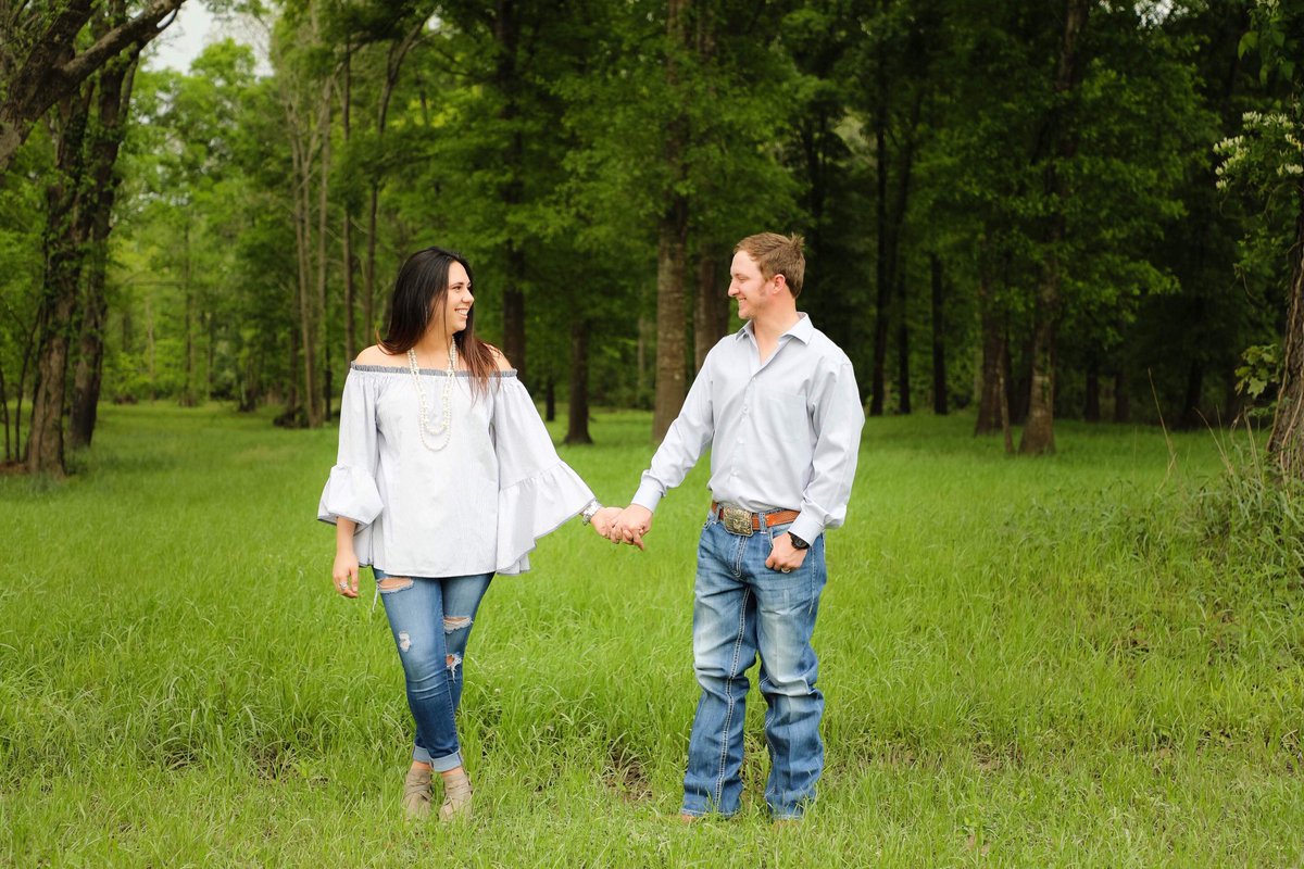 SchmileSwag's tweet photo. Finally under 200 days until I marry this hunk 😍😍 #199daystogo https://t.co/q5lCjeKNbt
