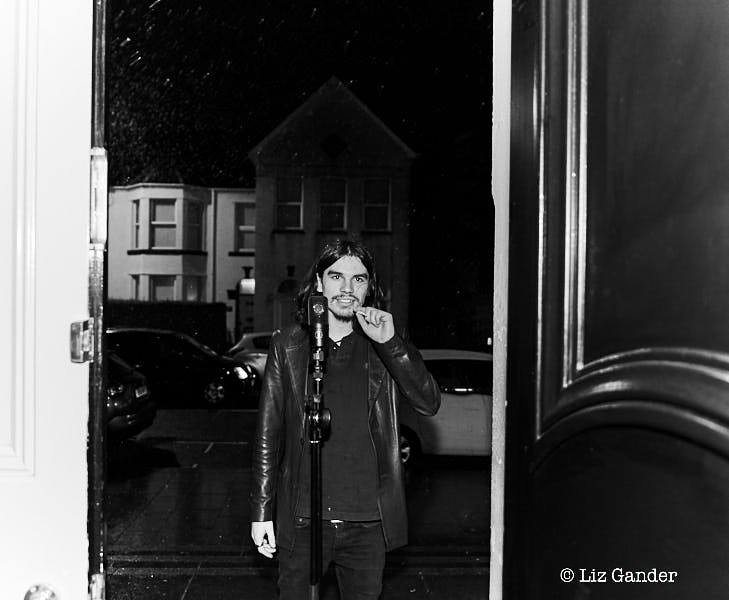 ChapelRowMusic's tweet photo. Heading in to the studio over the coming months. Working on lots of brand new material, really excited to show you the outcome, but for now it's going to be a bit quiet while the music gets made. ♥️ 📷 - @Liz_Gander xx https://t.co/W9g1CzgQUh