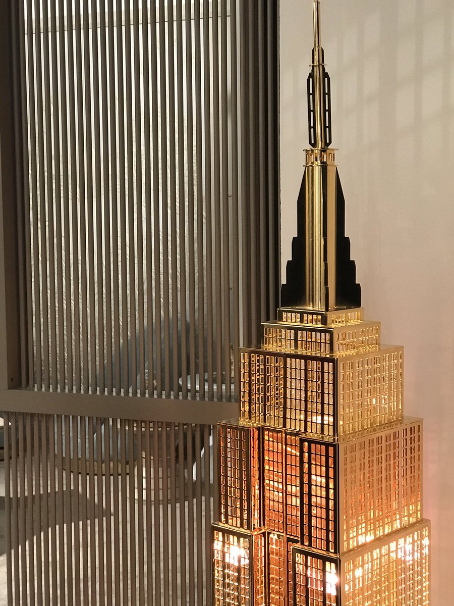 VismaraDesignIt's tweet photo. Empire chandelier.Join us HALL 1 STAND E06 .@isaloniofficial #vismaradesign #luxurydesign #iSaloni https://t.co/XNeA6lqwfM