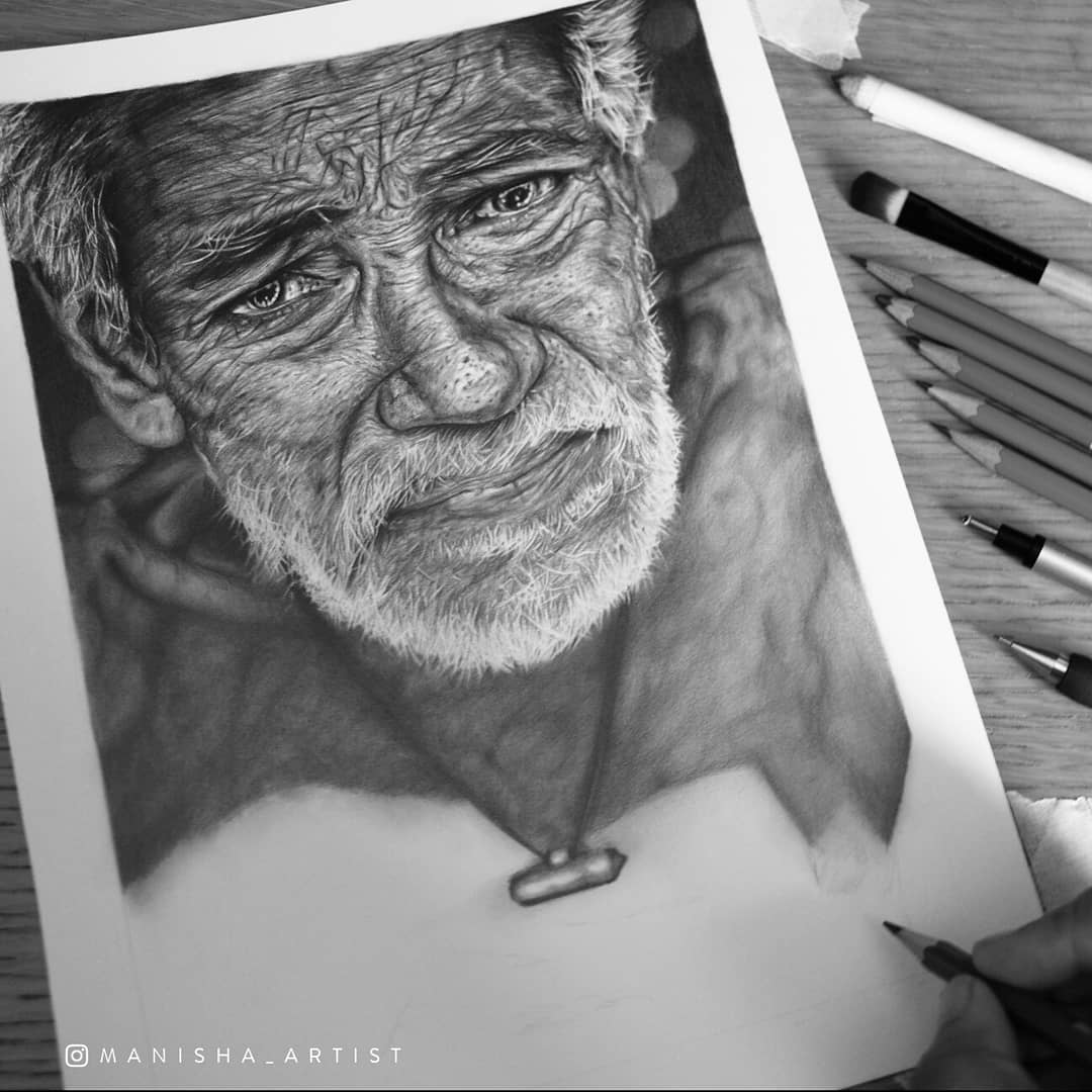 ManishaArtist's tweet photo. #progress so far. Check out my Instagram for more on the materials I'm using. #WednesdayWisdom #artvsartist  #artvsartist2018 #detaileddrawing https://t.co/czY0H8hbG8