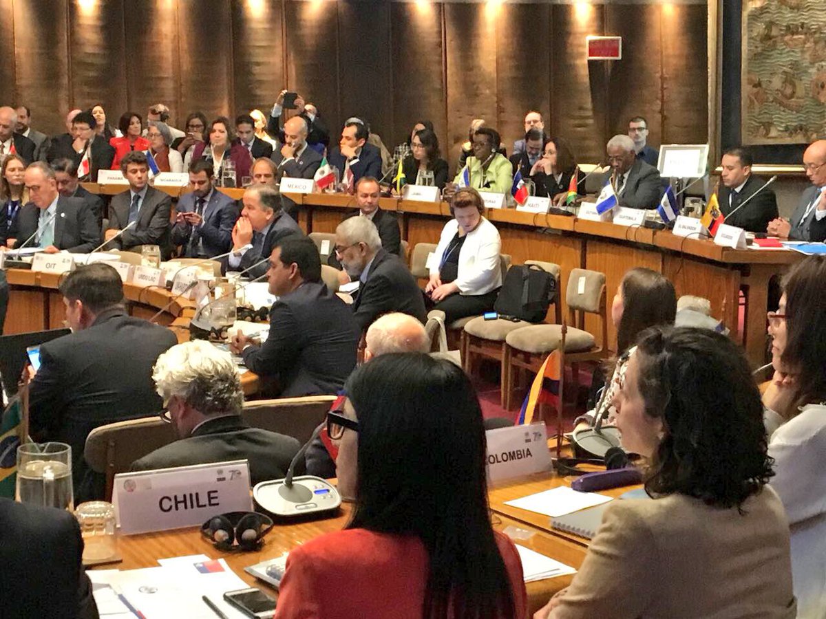 Con la participación de representantes de distintos ministerios del <a href="/GobiernodeChile/">Gobierno de Chile</a> 🇨🇱, se inicia la segunda reunión del Foro de los Países de América Latina y el Caribe para el Desarrollo Sostenible #ForoALC2030 en la #CEPAL: bit.ly/2H4Sgau
