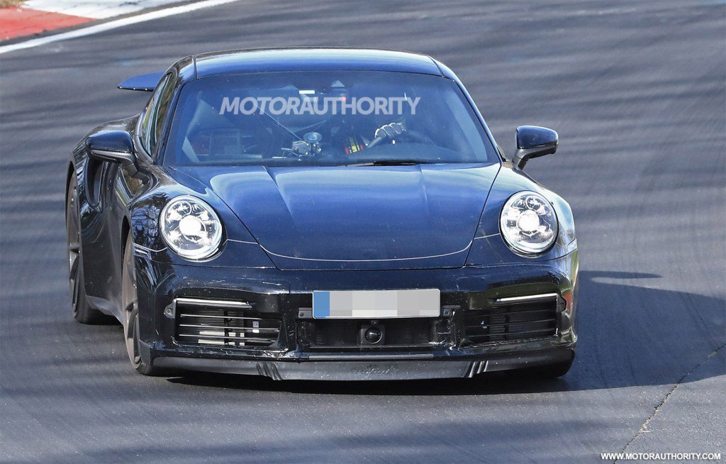 AutoFanaticNet's tweet image. 2020 Porsche 911 Turbo spy shots autofanatic.net/2018/04/18/202…'