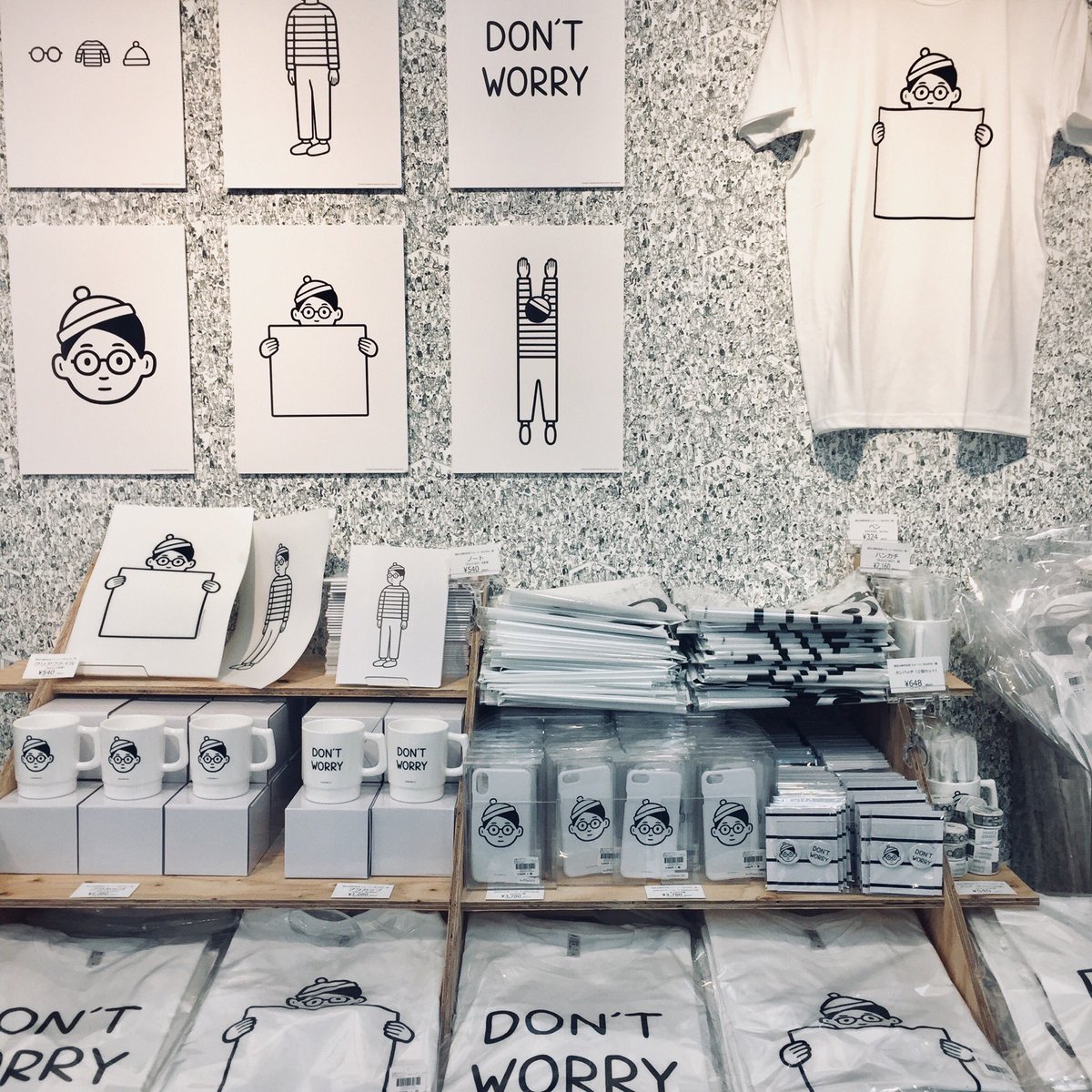 Noritake בטוויטר 4 18 水 から5 7 月 まで 松屋銀座 8階イベントスクエアにて開催の ウォーリーをさがせ 展 のために ウォーリーをモチーフにしたグッズシリーズ Wally Boy Don T Worry をミツカルストアと制作しました Tシャツ トート Iphoneケース Noritake בטוויטר 4 18 水 から5 7 月 まで 松屋銀座 8階イベントスクエアにて開催の ウォーリーをさがせ 展 のために ウォーリーをモチーフにしたグッズシリーズ Wally Boy Don T Worry をミツカルストアと制作しました Tシャツ トート Iphoneケース
