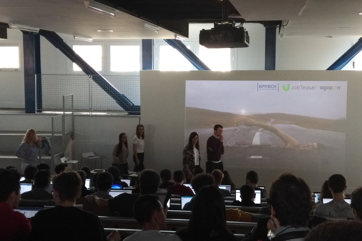 pascalechevassu's tweet photo. On planche sur son projet professionnel cet après-midi @EpitechParis merci @agap2IT_fr et @jobteaser pour votre accompagnement! 🤓 #Tek1 La réussite professionnelle et l'épanouissement ça s'anticipe!! https://t.co/kisnmX9wDW