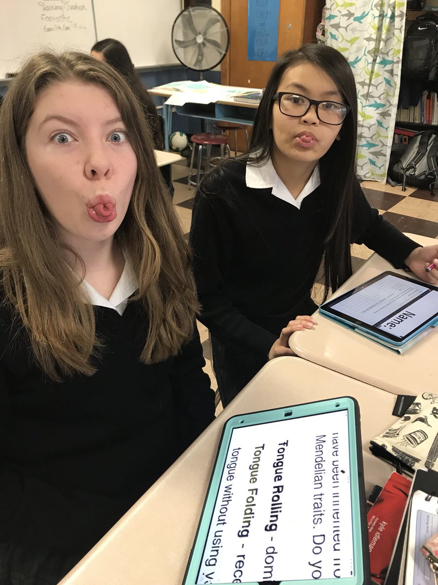 MsProctorMath's tweet image. As we finish up our #8Science unit on heredity and genetics, we’re trying to determine which dominant and recessive traits we have! Can you roll your tongue? Do you have a widow’s peak? Which phenotypes do you display? @StPatsYorktown