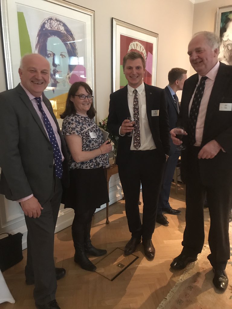 Well interesting couple of days covering <a href="/NFUtweets/">National Farmers' Union</a> tenants issues. <a href="/dutchembassyuk/">Harvest Revenue</a> seminar young entrants yesterday, today <a href="/HertsFarmer/">Stuart Roberts 🔸</a> &amp; <a href="/Folk2FolkUK/">FOLK2FOLK</a> followed by <a href="/DavidEDrew/">David Drew for Stroud</a> shadow minister, think we've earned a cheeky beer in the sunshine now