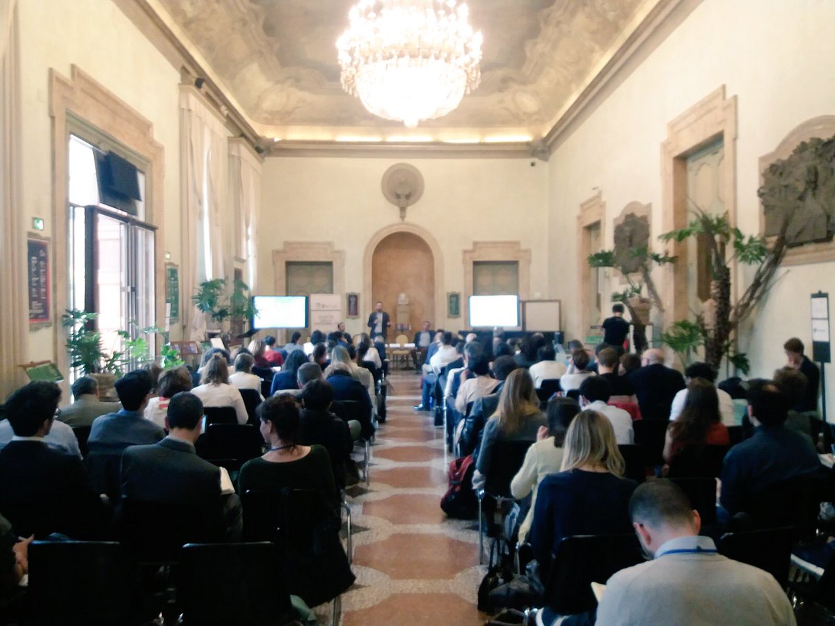 Unipol_PR's tweet photo. “Rigenerazione liquida: nuovi spazi di azione di istituzioni, imprese e terzo settore per città sostenibili” tra pochi minuti al #CSRIS18BO CON @CsrMarisa. https://t.co/8O8Nx7uyNa