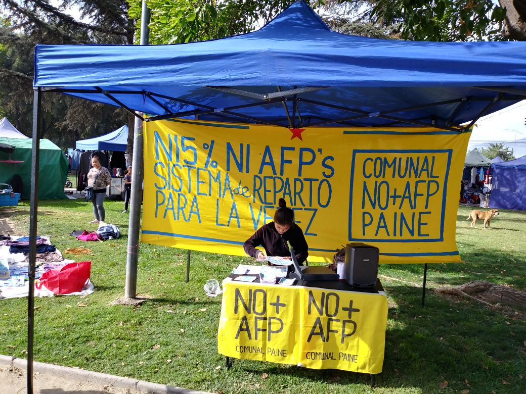 mdonosoc's tweet photo. El Regional Metropolitano de la @CNT_NOmasAFP desplegado en todos los rincones!!!

Este Domingo 22 de abril... A Marchar!!!
#NoMásAFP!!!

- @MpUkamau presente!! https://t.co/KXam5vle9h
